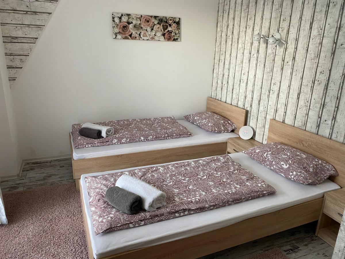 Riedwirtshaus Motel นอย-อุล์ม ภายนอก รูปภาพ