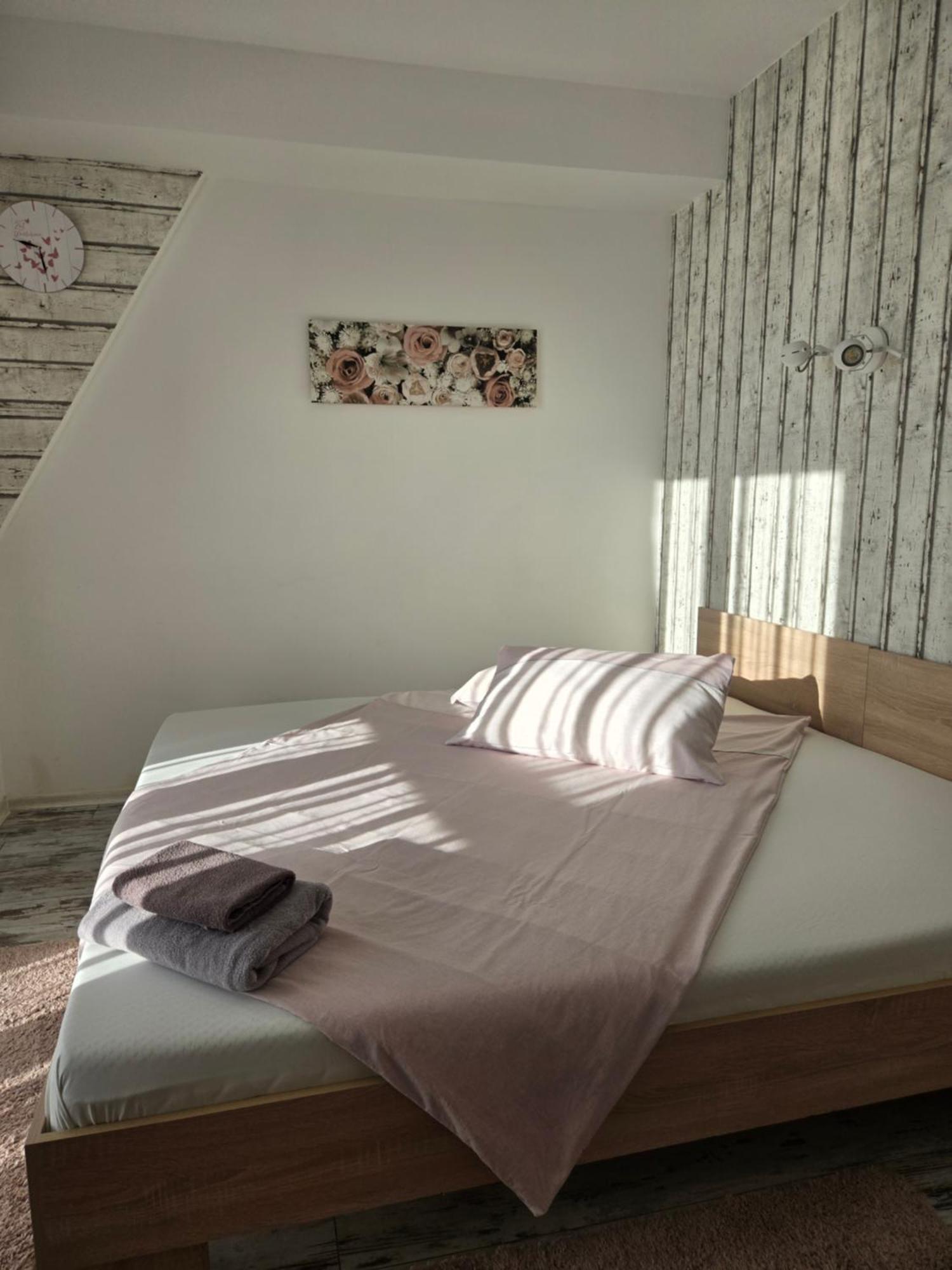 Riedwirtshaus Motel นอย-อุล์ม ภายนอก รูปภาพ